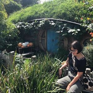 Meet your Posher, Grey